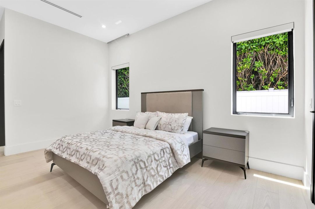 344 NE Second St, Boca Raton 2-103