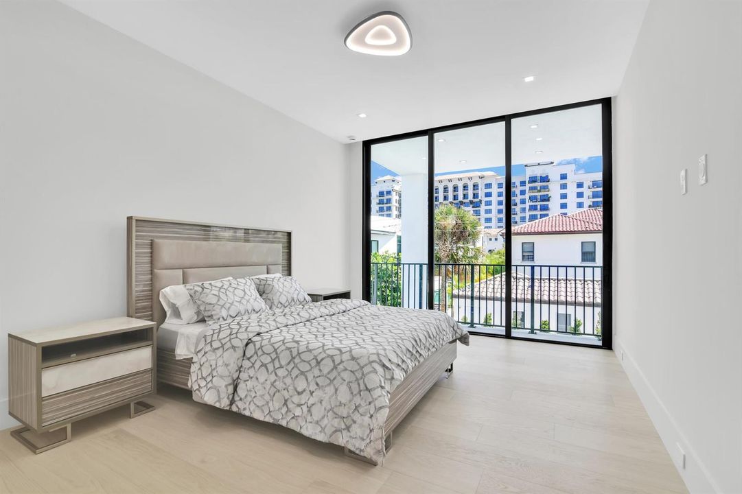 344 NE Second St, Boca Raton 2-79