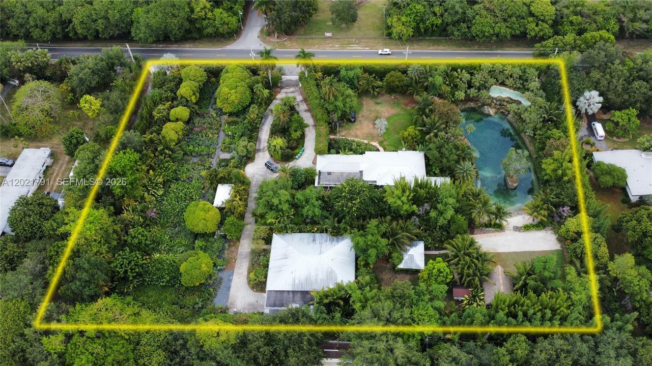 На продажу: $2,999,000 (6 спален, 6 ванн, 4768 Квадратных фут)