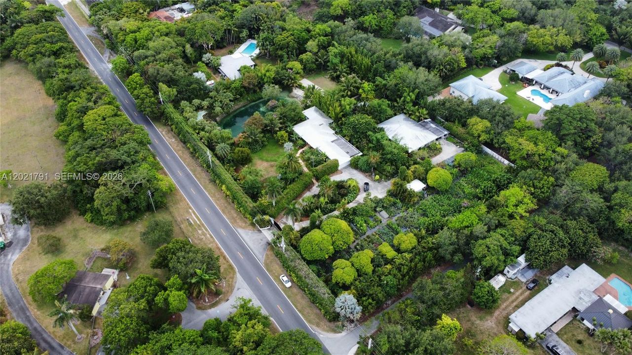 На продажу: $2,999,000 (6 спален, 6 ванн, 4768 Квадратных фут)