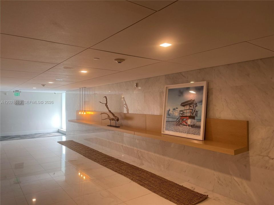 For Sale: $1,175,000 (2 beds, 2 baths, 1260 Square Feet)