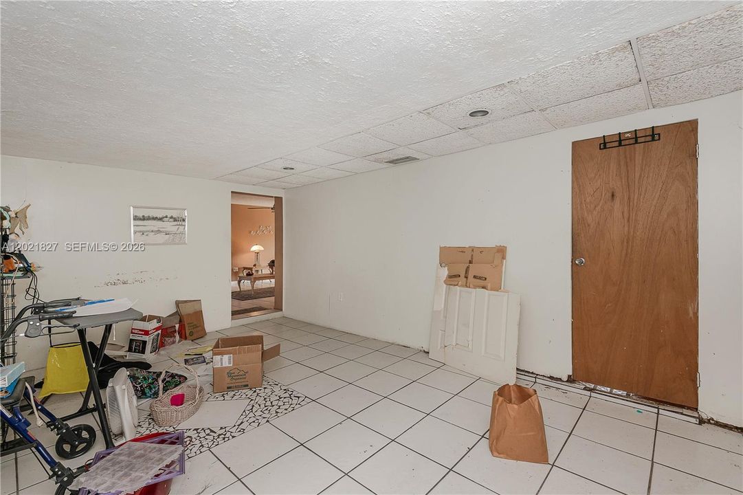 Active With Contract: $560,000 (3 beds, 2 baths, 1570 Square Feet)