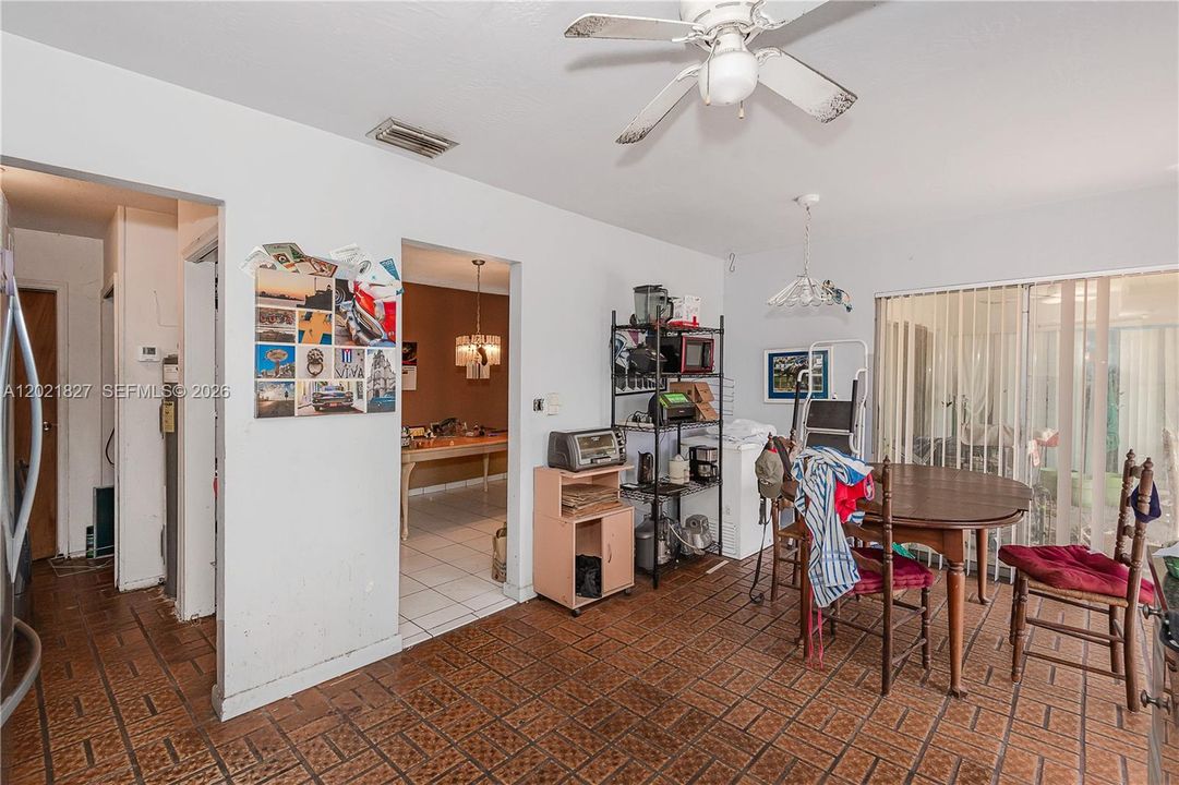 Active With Contract: $560,000 (3 beds, 2 baths, 1570 Square Feet)