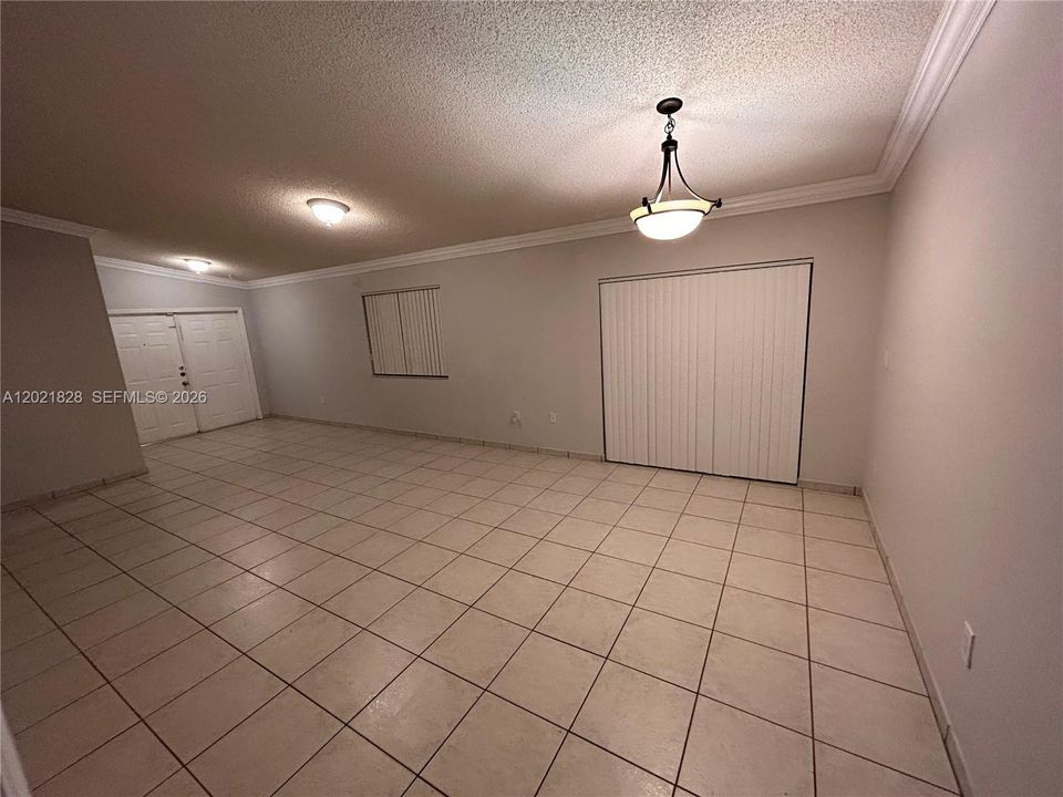 For Rent: $3,500 (3 beds, 2 baths, 1604 Square Feet)