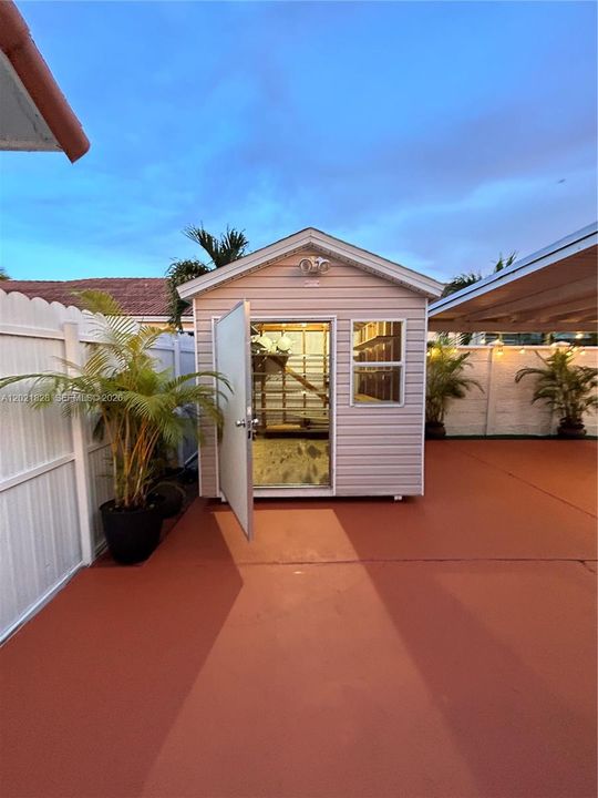 For Rent: $3,500 (3 beds, 2 baths, 1604 Square Feet)