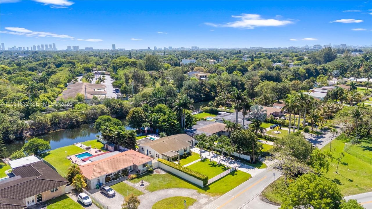 En Venta: $1,506,000 (3 camas, 2 baños, 1640 Pies cuadrados)