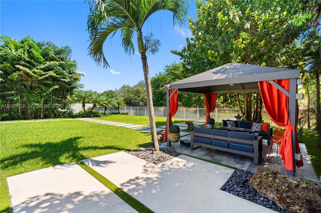 En Venta: $1,506,000 (3 camas, 2 baños, 1640 Pies cuadrados)