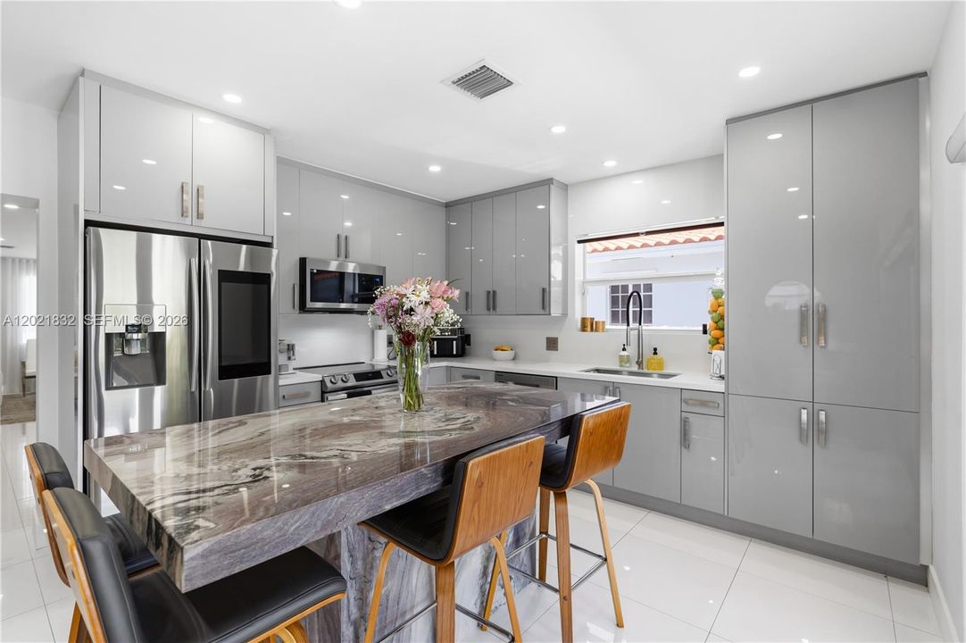 En Venta: $1,506,000 (3 camas, 2 baños, 1640 Pies cuadrados)