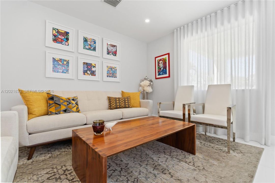 En Venta: $1,506,000 (3 camas, 2 baños, 1640 Pies cuadrados)