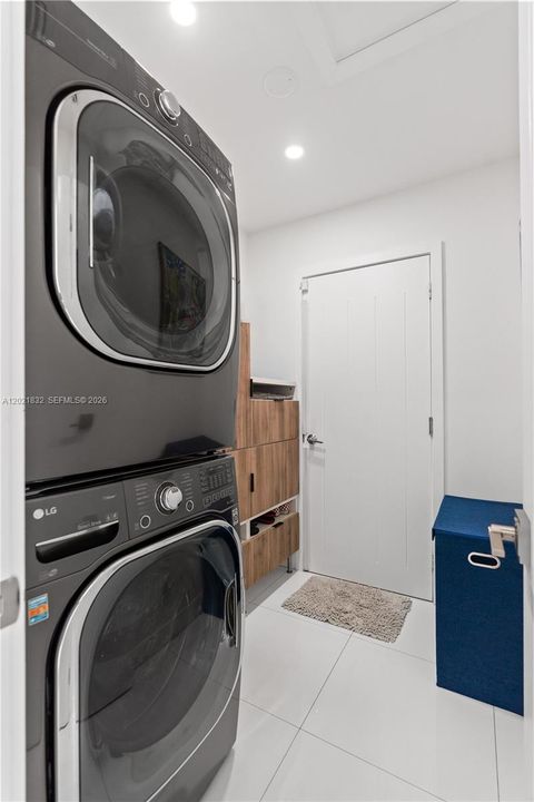 En Venta: $1,506,000 (3 camas, 2 baños, 1640 Pies cuadrados)
