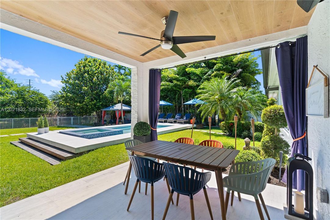 En Venta: $1,506,000 (3 camas, 2 baños, 1640 Pies cuadrados)