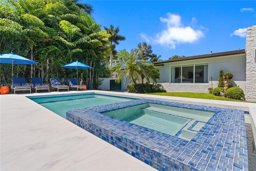 En Venta: $1,506,000 (3 camas, 2 baños, 1640 Pies cuadrados)