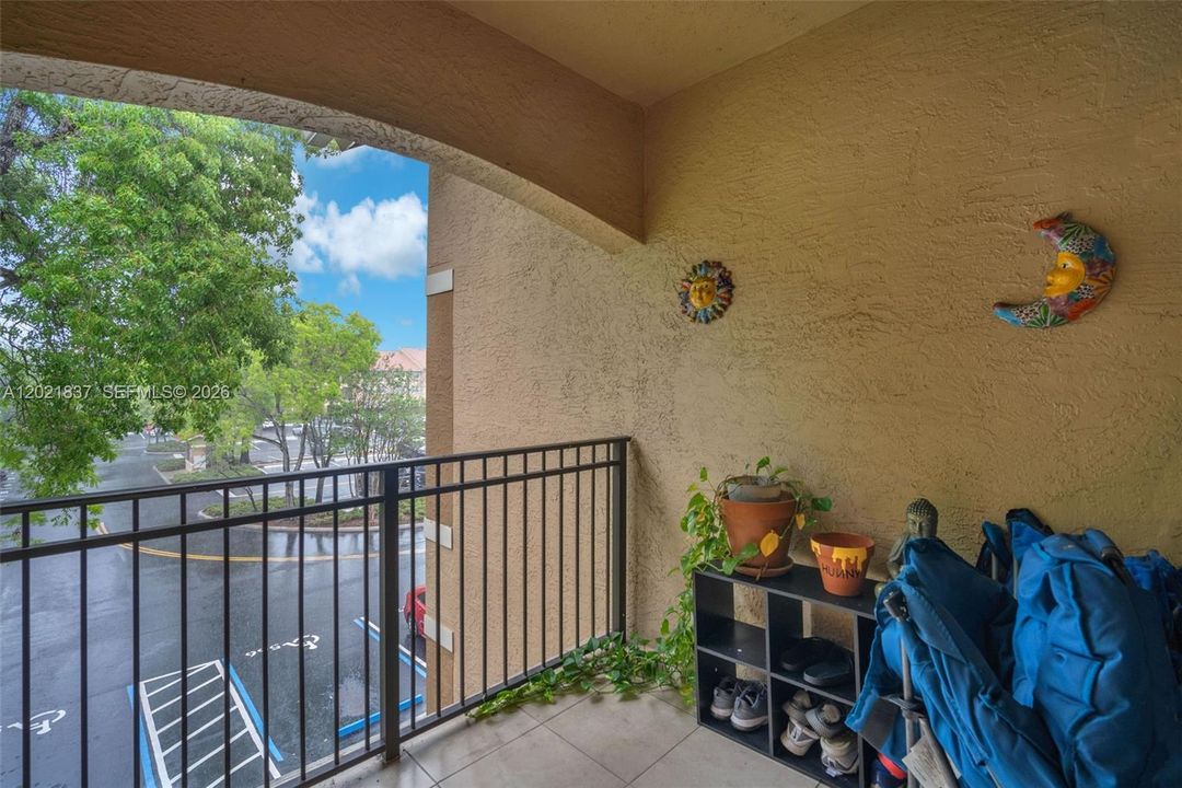 En Venta: $285,000 (1 camas, 1 baños, 810 Pies cuadrados)