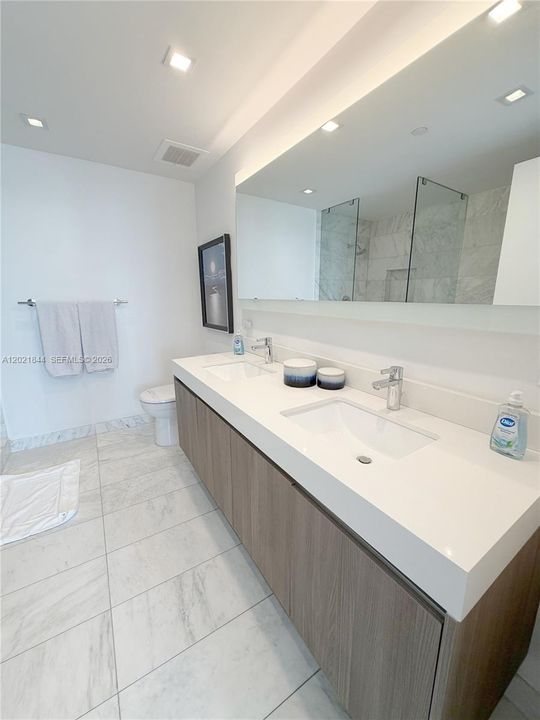 В аренду: $6,500 (3 спален, 2 ванн, 1293 Квадратных фут)