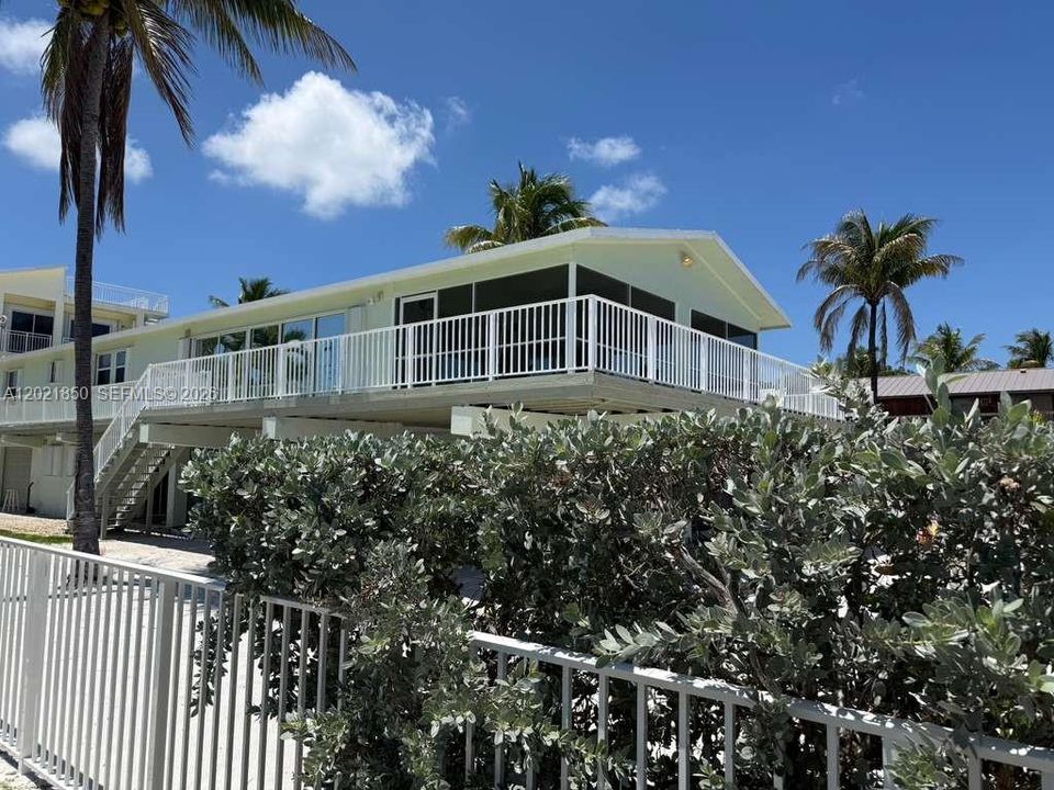En Renta: $6,500 (3 camas, 3 baños, 1968 Pies cuadrados)