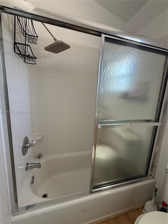 Active With Contract: $5,900 (4 beds, 4 baths, 1968 Square Feet)