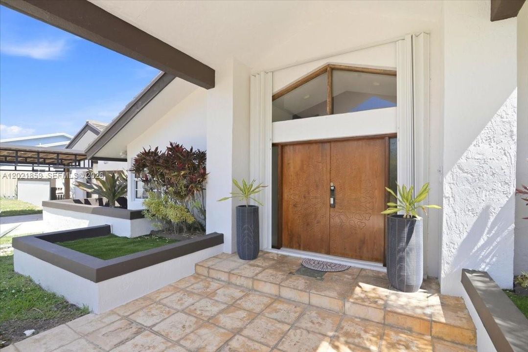 For Sale: $1,800,000 (5 beds, 4 baths, 0 Square Feet)