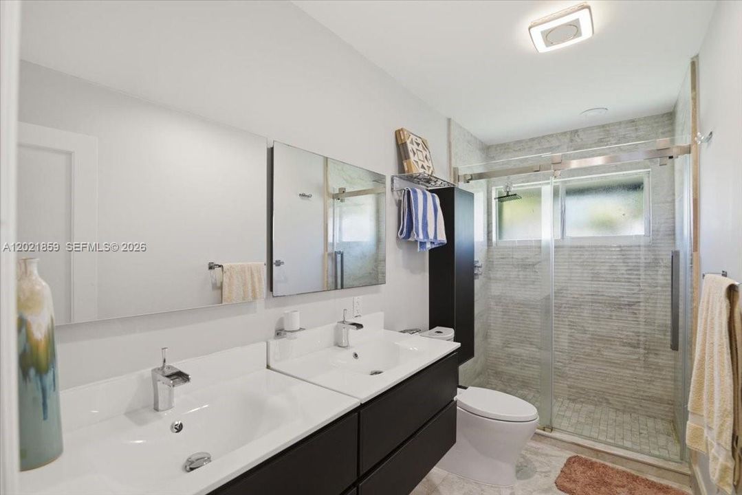 For Sale: $1,800,000 (5 beds, 4 baths, 0 Square Feet)