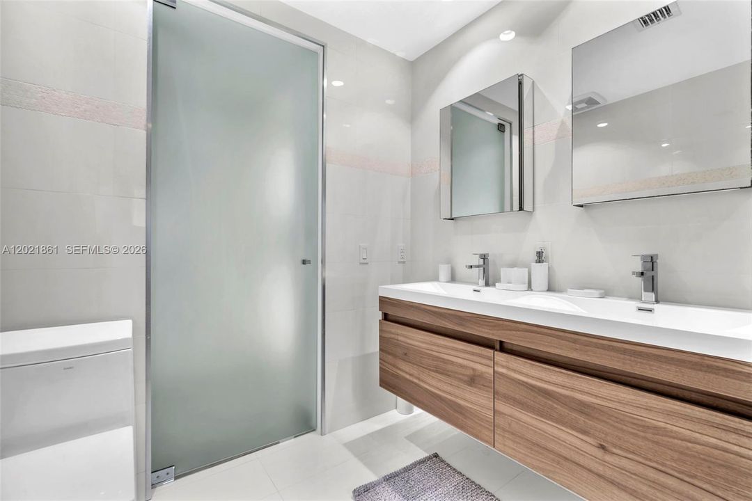 В аренду: $17,500 (4 спален, 4 ванн, 2834 Квадратных фут)