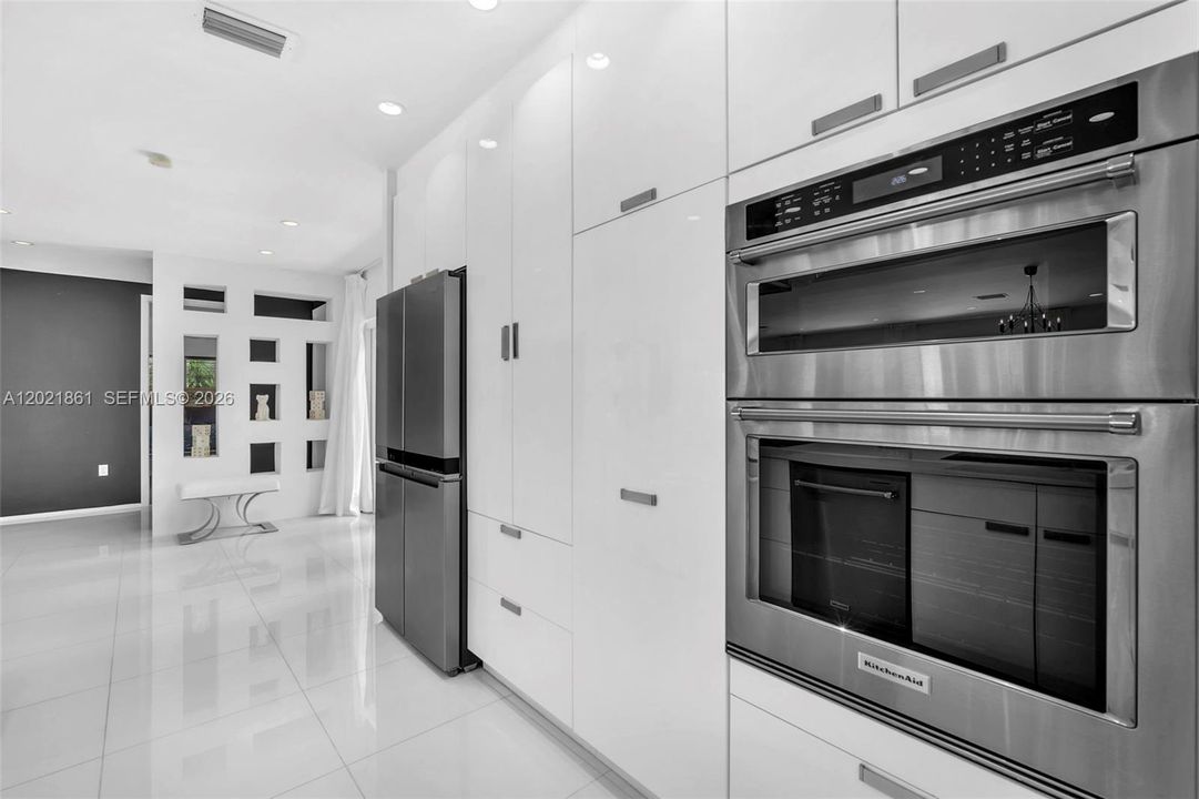 В аренду: $17,500 (4 спален, 4 ванн, 2834 Квадратных фут)