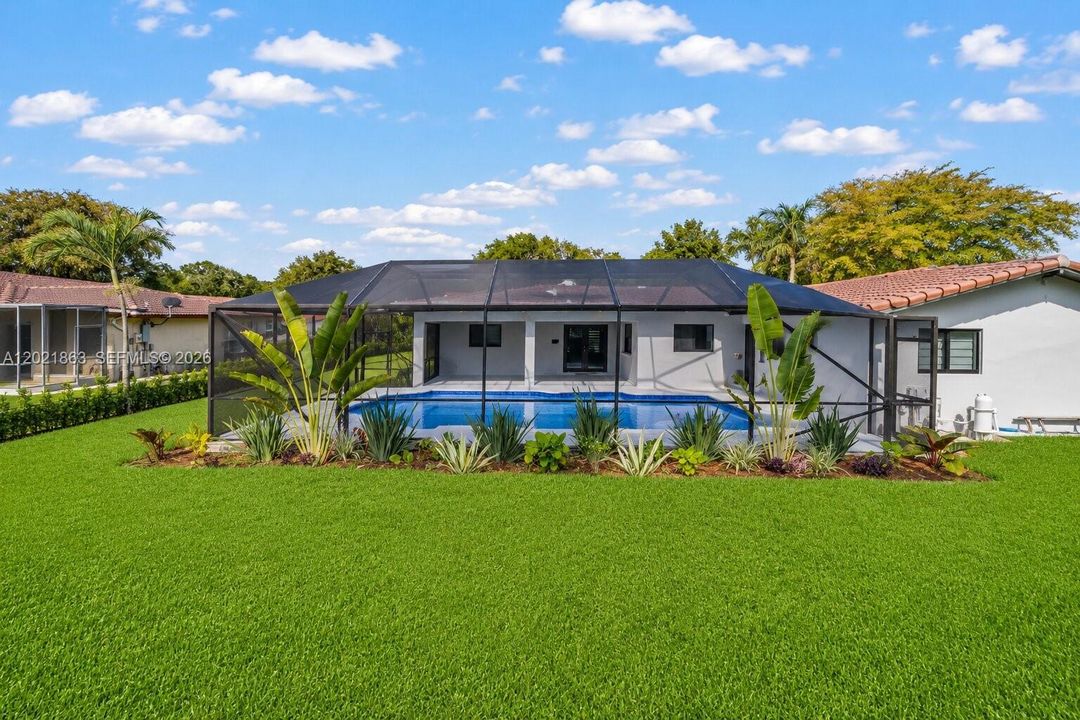 For Rent: $6,000 (4 beds, 2 baths, 2047 Square Feet)