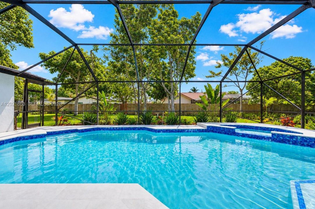 For Rent: $6,000 (4 beds, 2 baths, 2047 Square Feet)
