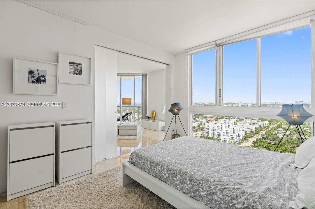 En Venta: $1,465,000 (2 camas, 2 baños, 1410 Pies cuadrados)