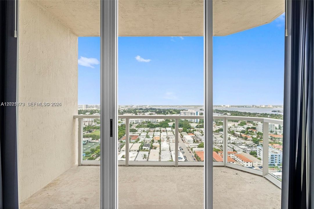 En Venta: $1,465,000 (2 camas, 2 baños, 1410 Pies cuadrados)