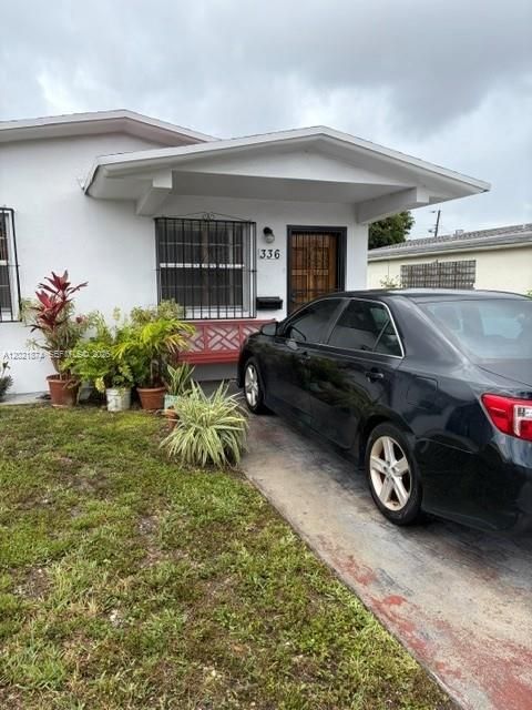 En Venta: $587,000 (3 camas, 2 baños, 1355 Pies cuadrados)