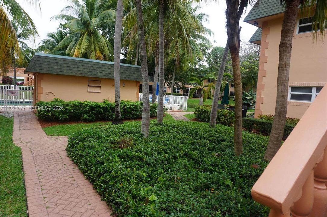 For Rent: $1,700 (1 beds, 1 baths, 710 Square Feet)