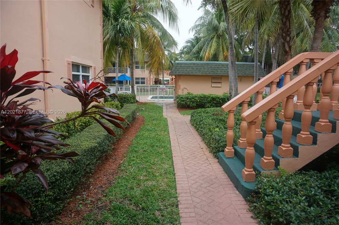 For Rent: $1,700 (1 beds, 1 baths, 710 Square Feet)