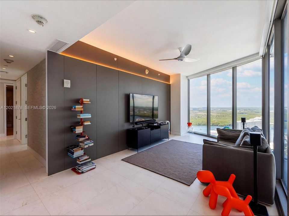 For Sale: $5,900,000 (3 beds, 4 baths, 2688 Square Feet)