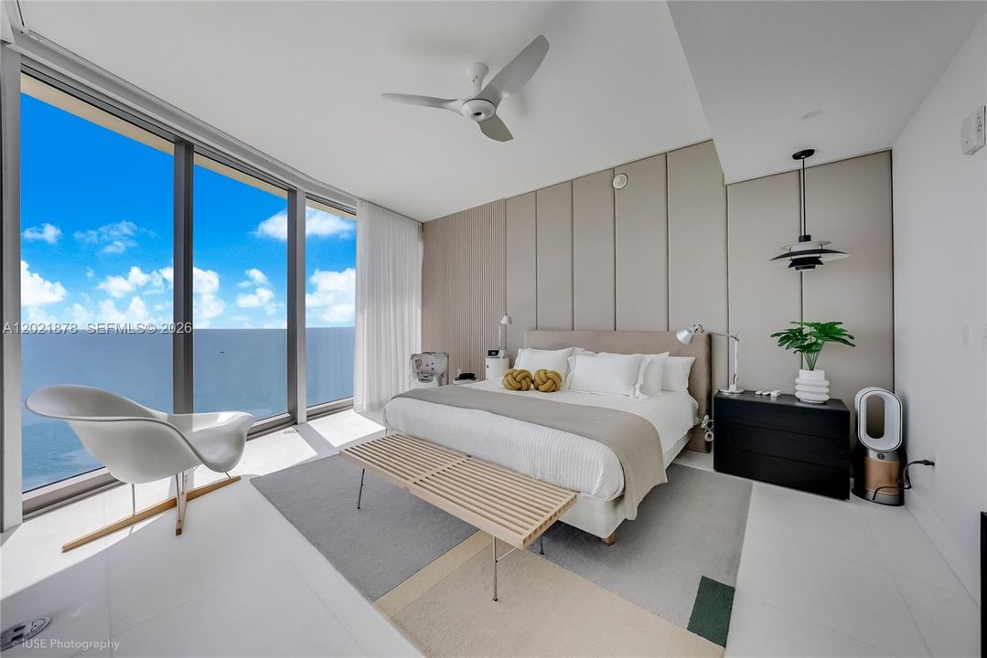 For Sale: $5,900,000 (3 beds, 4 baths, 2688 Square Feet)