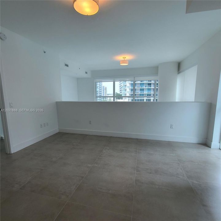 For Sale: $725,000 (1 beds, 1 baths, 1080 Square Feet)