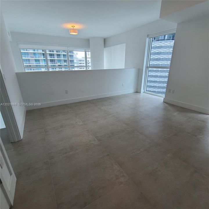 For Sale: $725,000 (1 beds, 1 baths, 1080 Square Feet)
