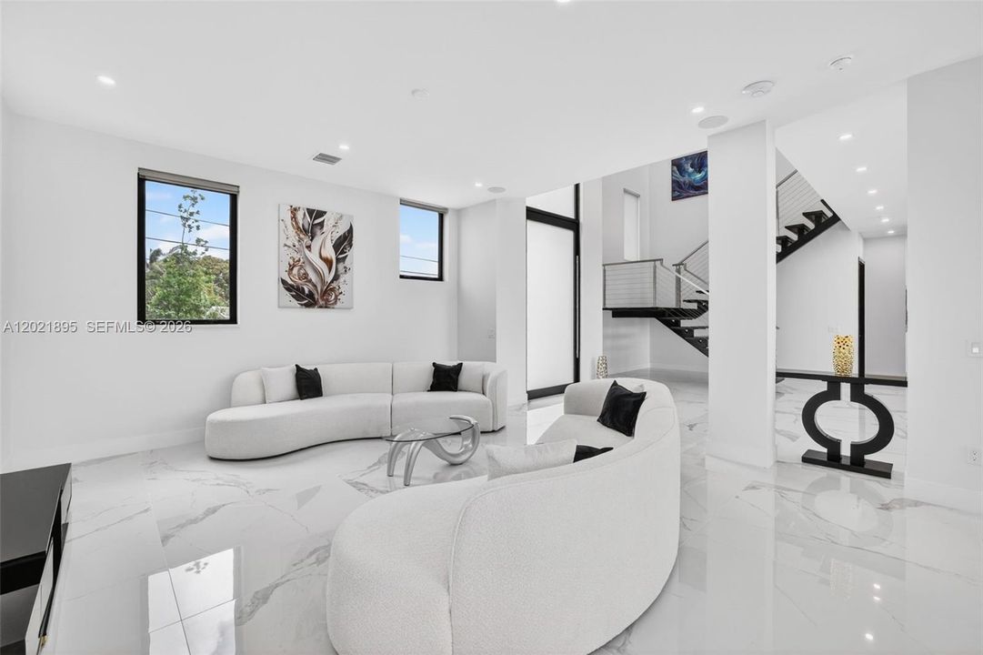 For Sale: $4,250,000 (4 beds, 4 baths, 4006 Square Feet)