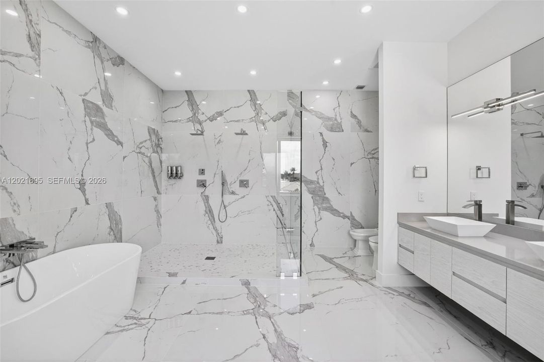 For Sale: $4,250,000 (4 beds, 4 baths, 4006 Square Feet)