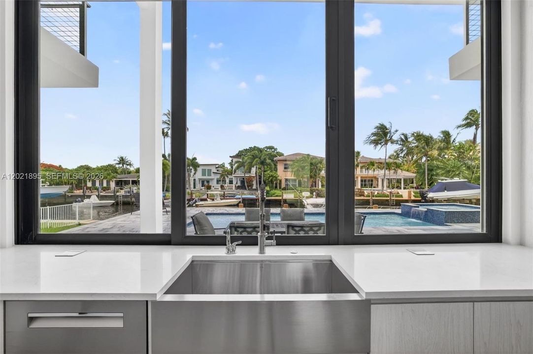 For Sale: $4,250,000 (4 beds, 4 baths, 4006 Square Feet)