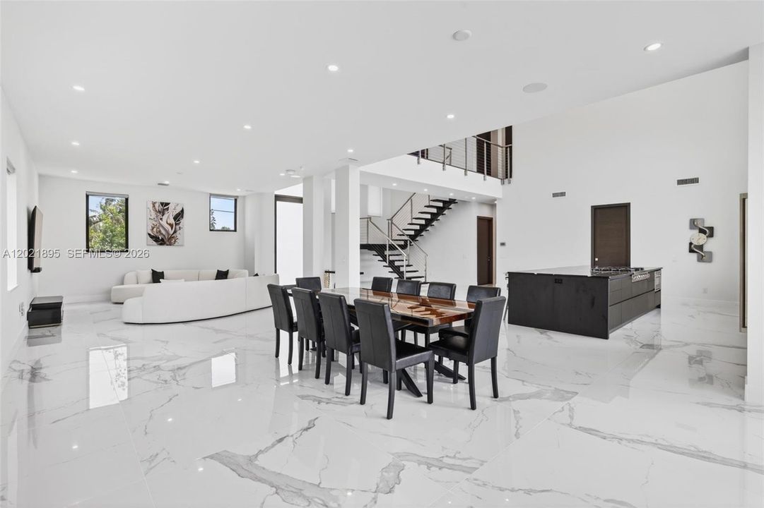 For Sale: $4,250,000 (4 beds, 4 baths, 4006 Square Feet)