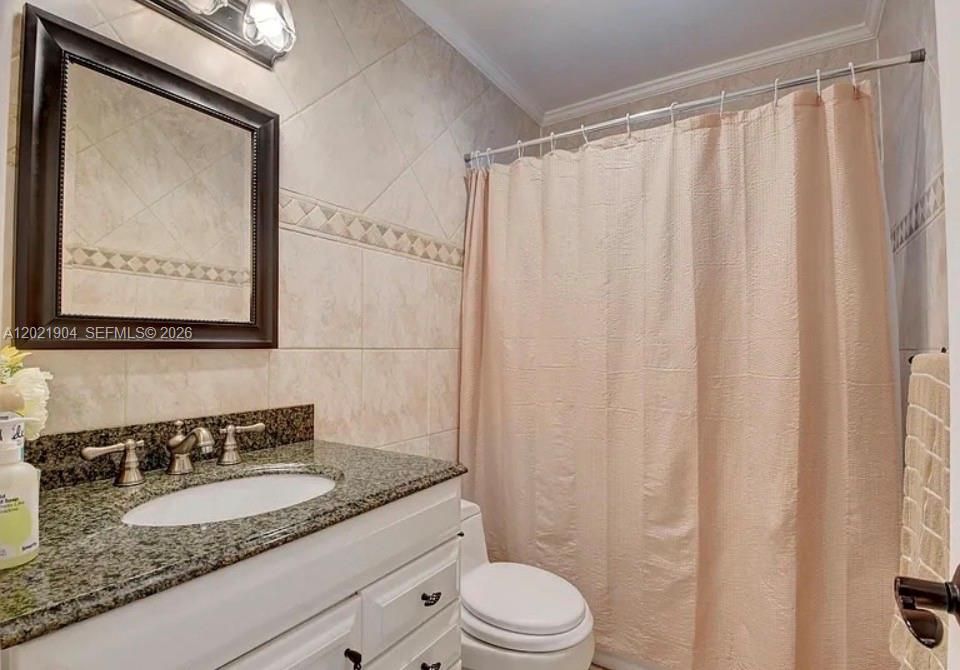 For Rent: $6,700 (3 beds, 2 baths, 2674 Square Feet)