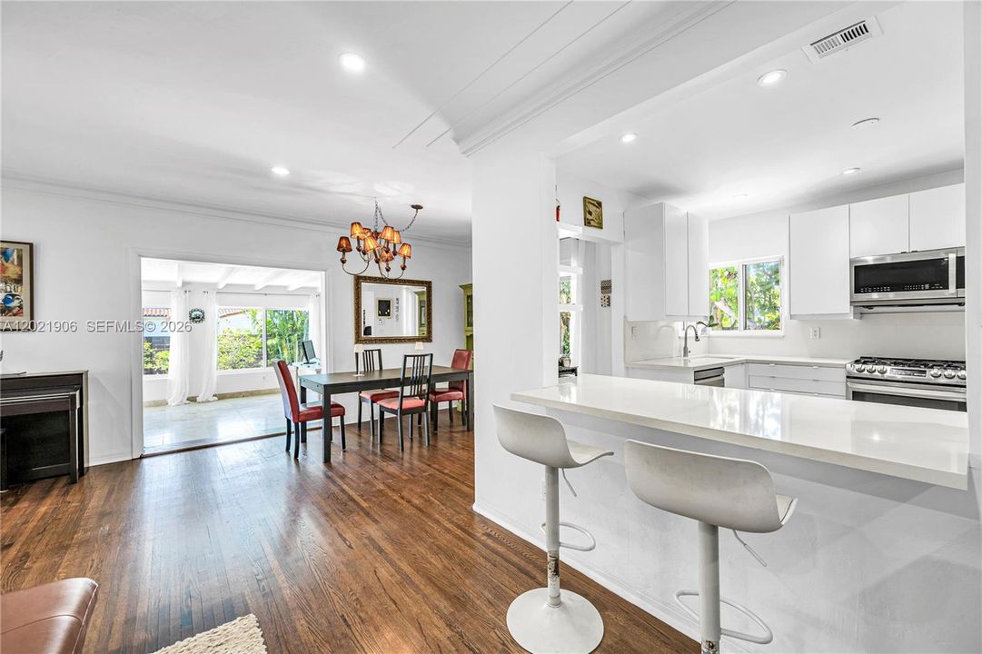 For Sale: $1,350,000 (3 beds, 2 baths, 1822 Square Feet)