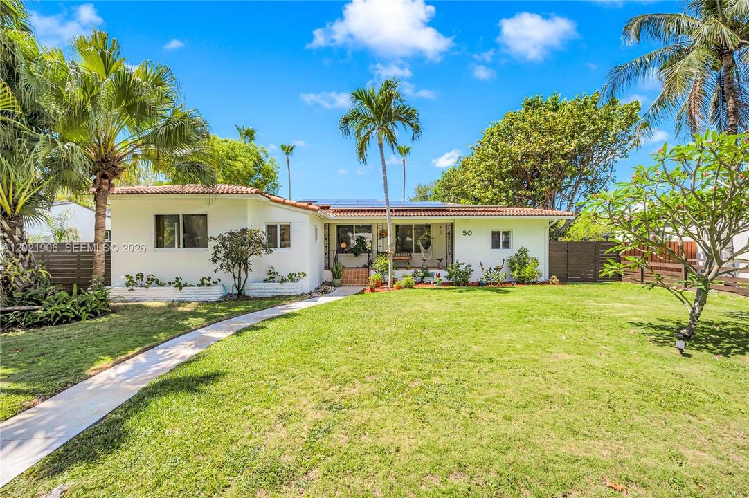 For Sale: $1,350,000 (3 beds, 2 baths, 1822 Square Feet)