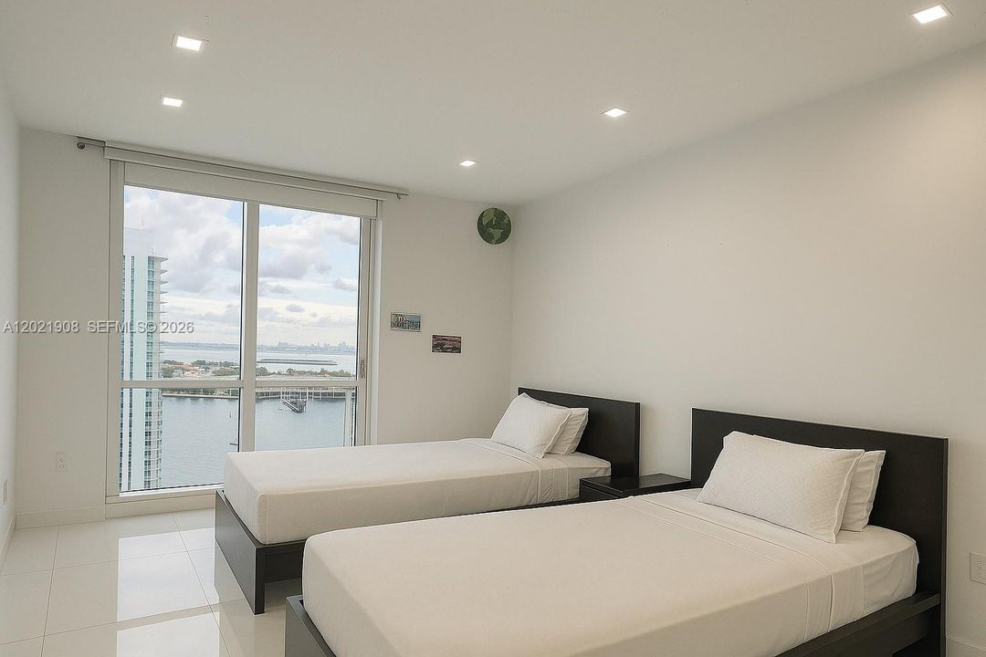 En Venta: $2,100,000 (2 camas, 2 baños, 1784 Pies cuadrados)