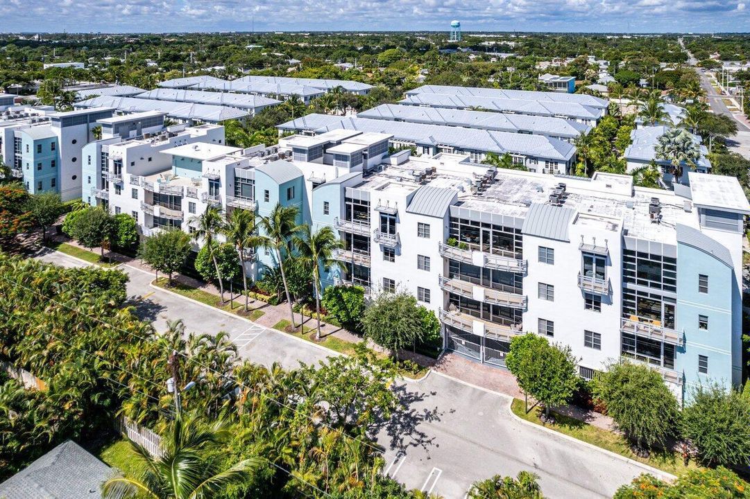 335 SE 6th Ave, Delray Beach, FL