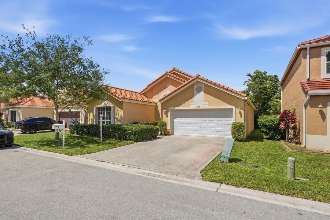025_Patricia515_026_MLS