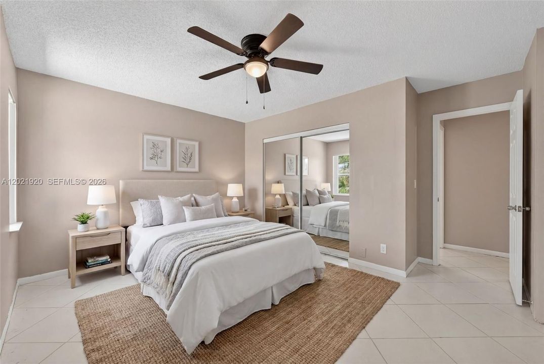 For Rent: $1,200 (0 beds, 1 baths, 350 Square Feet)