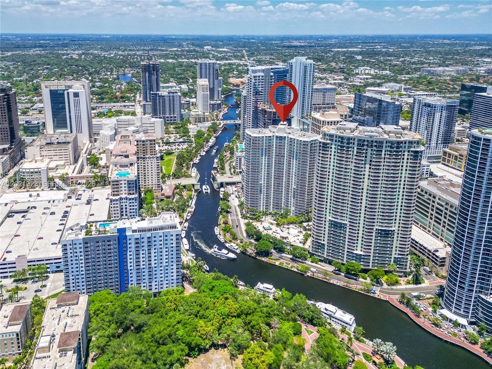 For Sale: $445,000 (1 beds, 1 baths, 820 Square Feet)