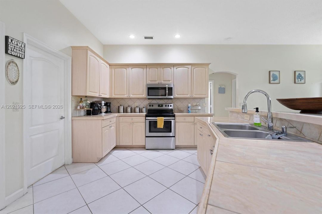 Kitchen2