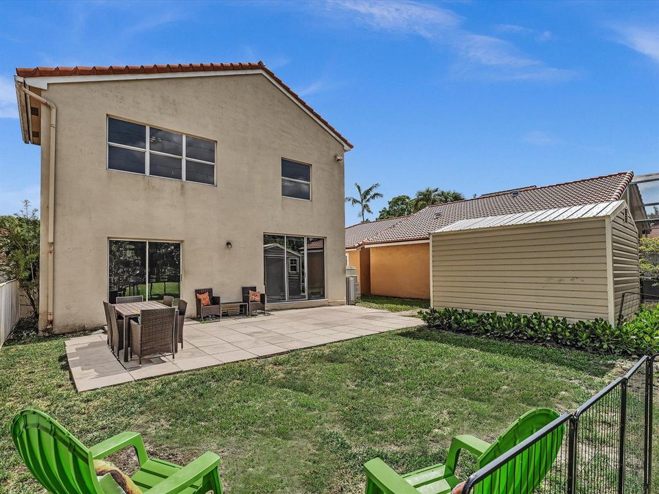 Spacious Yard