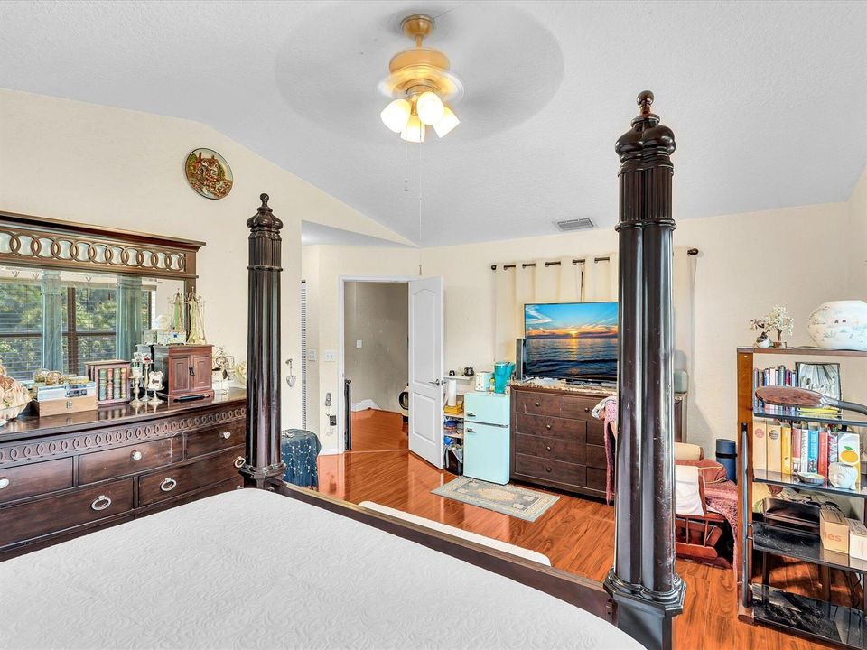 Hallway to other Bedrooms